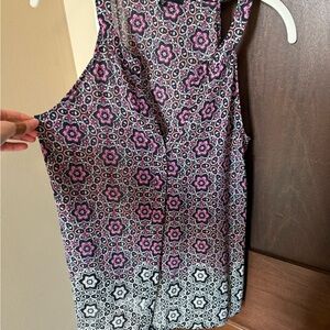 Floral Patterned Sleeveless Top